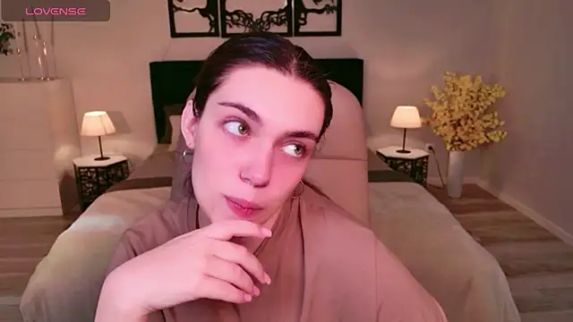 Snapshot of DaniellaLovely chatting on 9, 11, 2025 DaniellaLovely online show from 9, 11, 2025