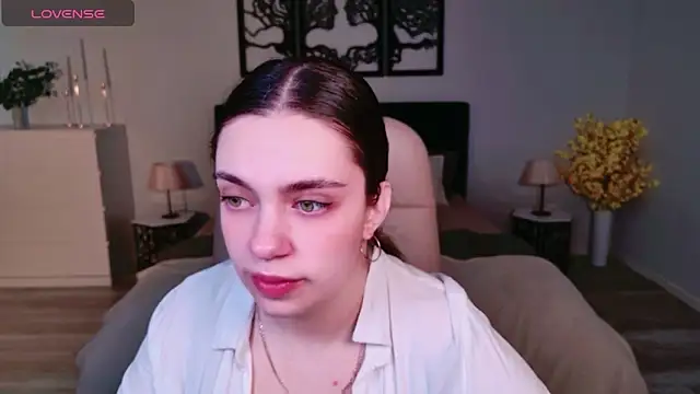 Snapshot of DaniellaLovely chatting on 16, 11, 2025 DaniellaLovely online show from 16, 11, 2025