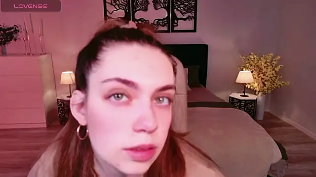 Snapshot of DaniellaLovely chatting on 22, 11, 2025 DaniellaLovely online show from 22, 11, 2025