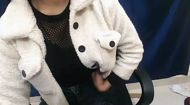 Snapshot of cutie-pie8 chatting on 26, 1, 2025 cutie-pie8 online show from 26, 1, 2025