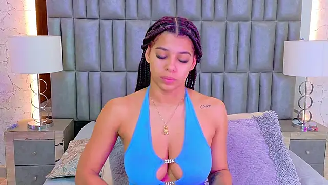 TiaraRosse online show from 15, 6, 2026