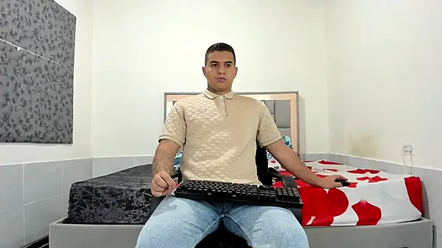 Snapshot of simookeler chatting on 1, 8, 2026 simookeler online show from 1, 8, 2026