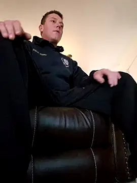 Bigtater1999 online show from 18, 3, 2025