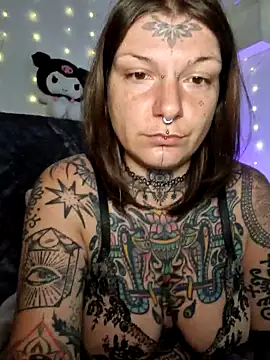 lizzardqueeen online show from 2, 2, 2026