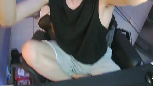 Snapshot of Ray175oo chatting on 5, 6, 2026 Ray175oo online show from 5, 6, 2026