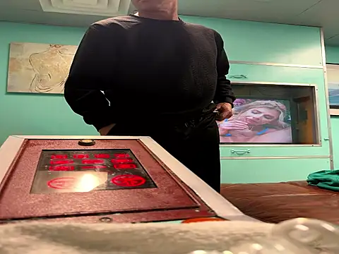 Snapshot of wheresando1 chatting on 15, 11, 2025 wheresando1 online show from 15, 11, 2025