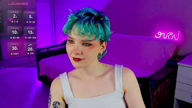 Snapshot of School_Love chatting on 9, 12, 2024 School Love online show from 9, 12, 2024