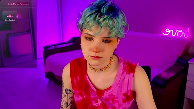 Snapshot of School_Love chatting on 18, 12, 2024 School Love online show from 18, 12, 2024