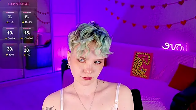 Snapshot of School_Love chatting on 16, 3, 2025 School Love online show from 16, 3, 2025