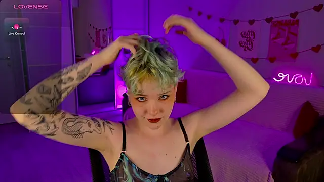 Snapshot of School_Love chatting on 21, 3, 2025 School Love online show from 21, 3, 2025