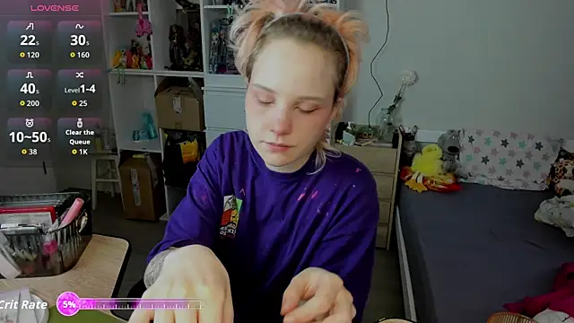 School Love online show from 3, 12, 2025