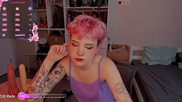 Snapshot of School_Love chatting on 13, 1, 2026 School Love online show from 13, 1, 2026