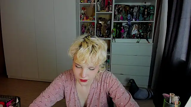 School Love online show from 30, 7, 2026