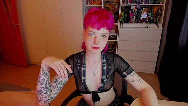 School Love online show from 6, 8, 2026