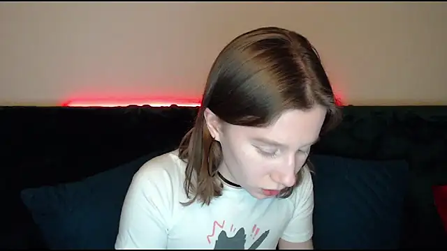 Snapshot of EnigmaSee chatting on 24, 1, 2025 EnigmaSee online show from 24, 1, 2025