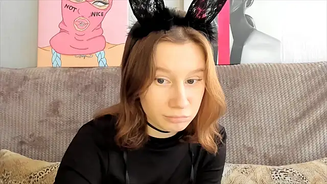 Snapshot of EnigmaSee chatting on 18, 2, 2025 EnigmaSee online show from 18, 2, 2025