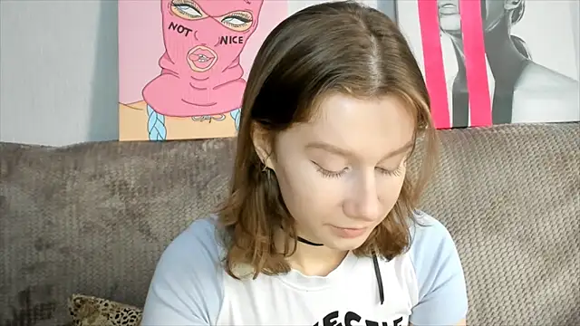 Snapshot of EnigmaSee chatting on 13, 3, 2025 EnigmaSee online show from 13, 3, 2025