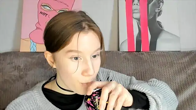 Snapshot of EnigmaSee chatting on 14, 3, 2025 EnigmaSee online show from 14, 3, 2025