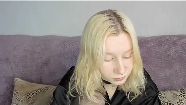 Snapshot of EnigmaSee chatting on 24, 10, 2025 EnigmaSee online show from 24, 10, 2025