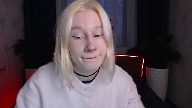 Snapshot of EnigmaSee chatting on 10, 1, 2026 EnigmaSee online show from 10, 1, 2026