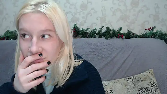 Snapshot of EnigmaSee chatting on 19, 1, 2026 EnigmaSee online show from 19, 1, 2026