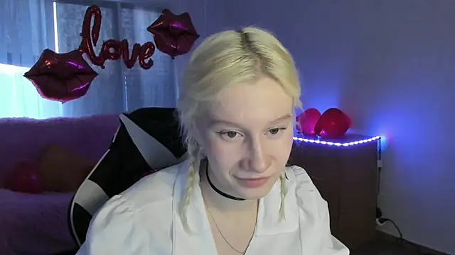 Snapshot of EnigmaSee chatting on 14, 2, 2026 EnigmaSee online show from 14, 2, 2026