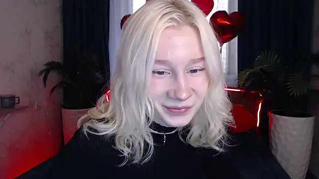 Snapshot of EnigmaSee chatting on 2, 3, 2026 EnigmaSee online show from 2, 3, 2026