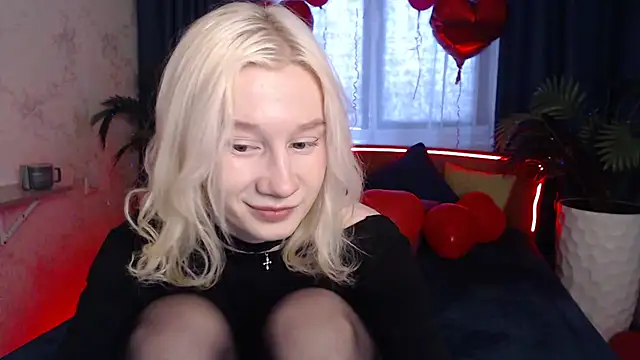 Snapshot of EnigmaSee chatting on 2, 3, 2026 EnigmaSee online show from 2, 3, 2026