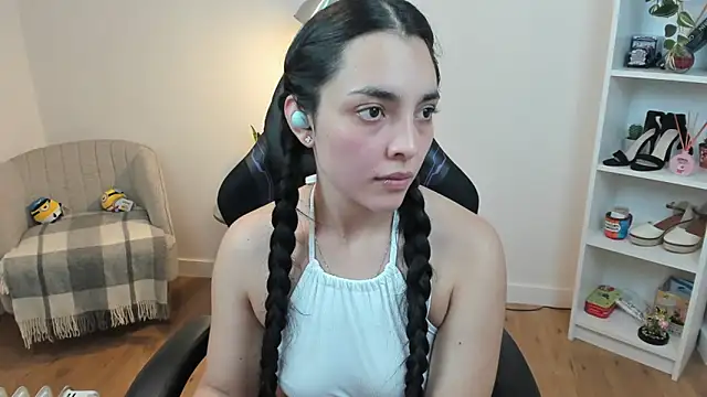  BellaEvans  online show from 20, 1, 2025