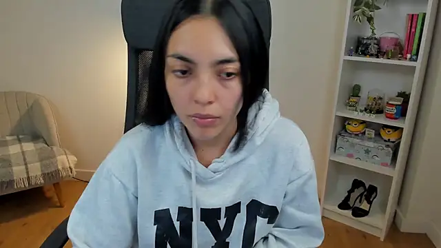  BellaEvans  online show from 12, 6, 2026