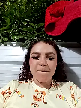 Mommy-Hot online show from 4, 3, 2026