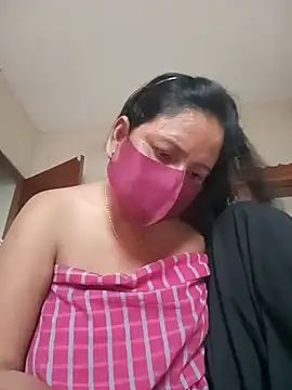 Snapshot of Neha-Roy chatting on 7, 7, 2026 Neha-Roy online show from 7, 7, 2026