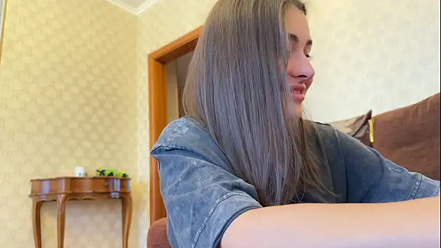 AmiCumOn online show from 28, 1, 2025