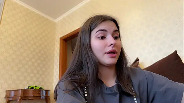 AmiCumOn online show from 11, 2, 2025