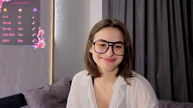 AmiCumOn online show from 13, 10, 2025