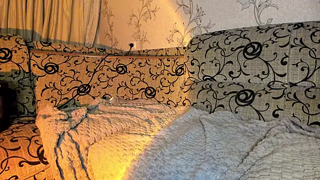 Snapshot of insanely-sweet chatting on 28, 12, 2024 insanely-sweet online show from 28, 12, 2024