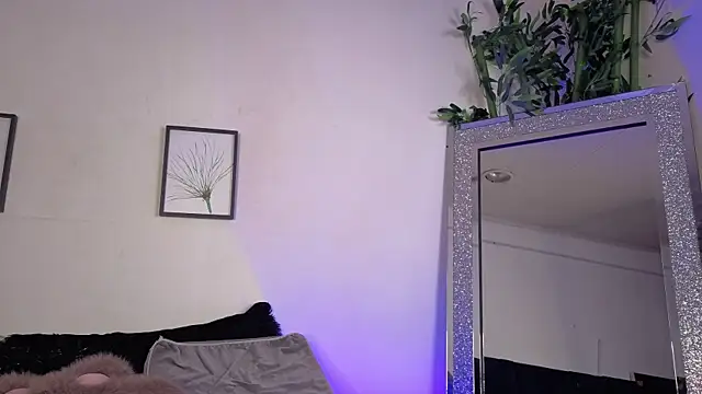 Snapshot of Nyx_nayla chatting on 26, 9, 2025 Nyx nayla online show from 26, 9, 2025