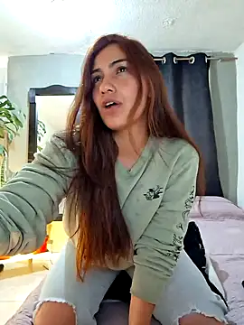 Snapshot of emmily_d chatting on 31, 12, 2024 emmily d online show from 31, 12, 2024