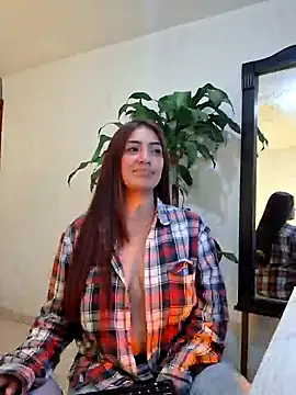 Snapshot of emmily_d chatting on 29, 1, 2025 emmily d online show from 29, 1, 2025