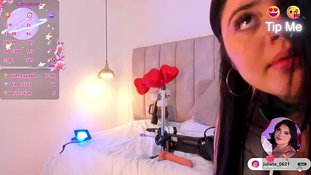 Julieta Jane online show from 17, 3, 2025