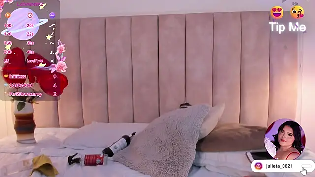 Julieta Jane online show from 22, 3, 2025