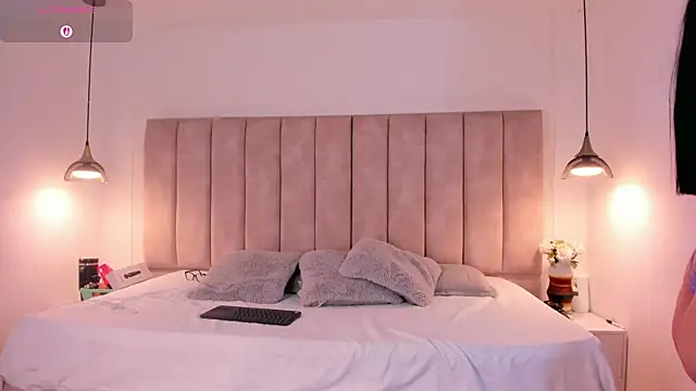 Julieta Jane online show from 16, 9, 2025