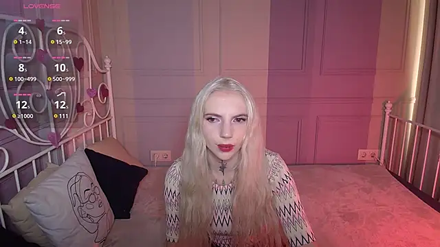 Snapshot of AnneTenet chatting on 13, 2, 2025 AnneTenet online show from 13, 2, 2025