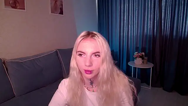 Snapshot of AnneTenet chatting on 19, 9, 2025 AnneTenet online show from 19, 9, 2025