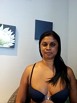 Snapshot of Sensual_indian7 chatting on 4, 2, 2025 Sensual indian7 online show from 4, 2, 2025