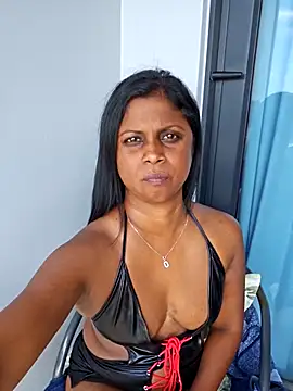 Snapshot of Sensual_indian7 chatting on 3, 3, 2025 Sensual indian7 online show from 3, 3, 2025