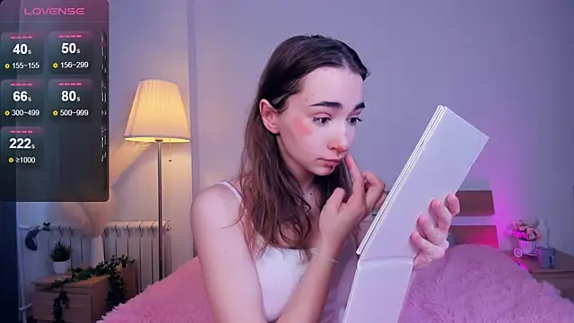 PollyBeev online show from 8, 3, 2025