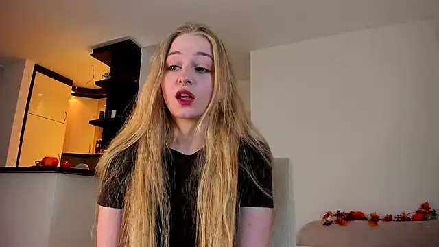 MiaMews online show from 23, 9, 2025