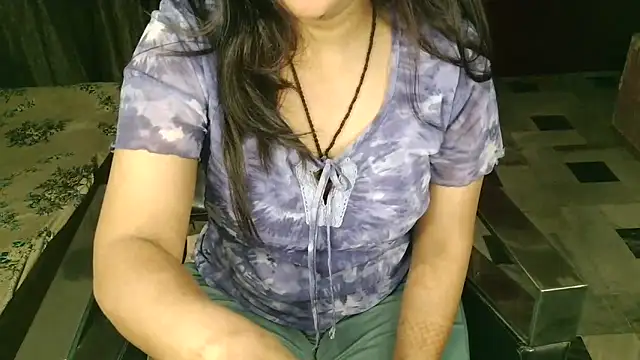 aarushi sharmaa online show from 17, 11, 2025