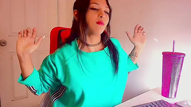 Snapshot of MOMMYJEVAA chatting on 13, 5, 2026 MOMMYJEVAA online show from 13, 5, 2026